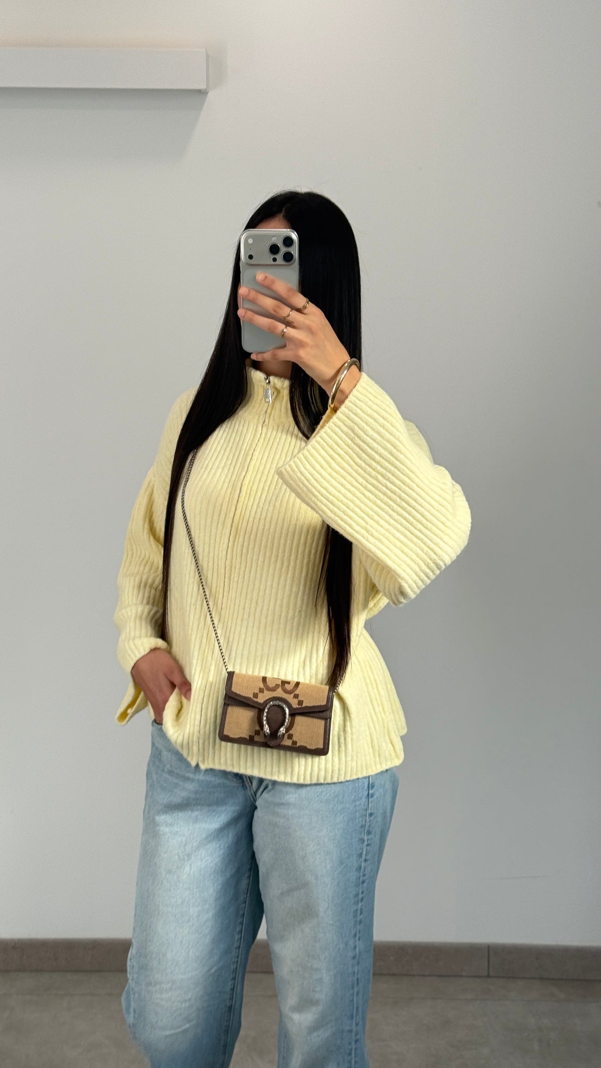 GILET EN LAINE - JAUNE