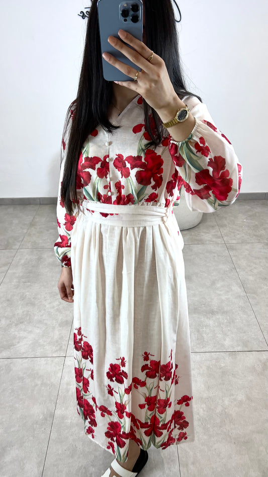 Vestido rojo de flores