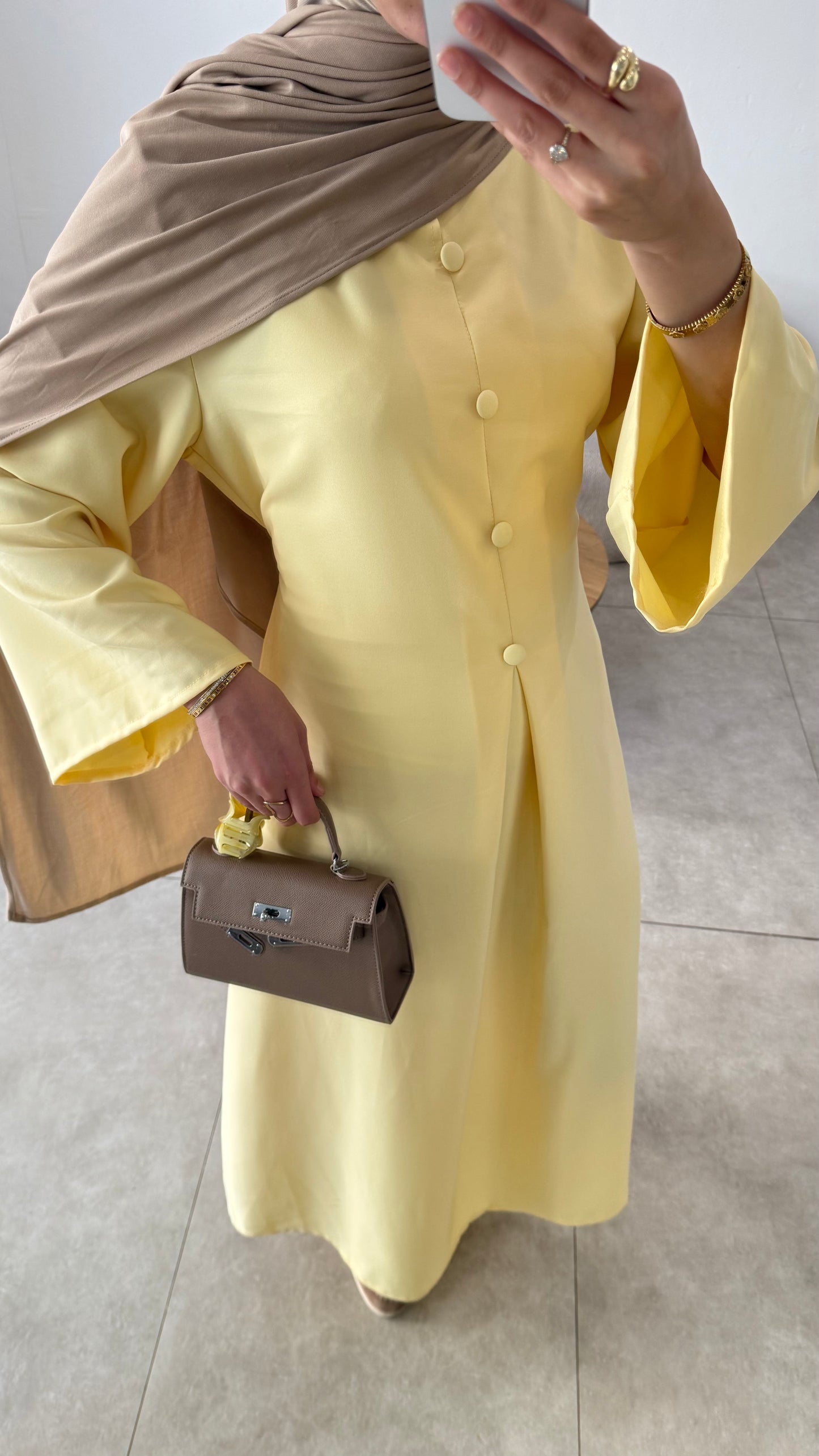 ROBE AVEC BOUTONS - JAUNE