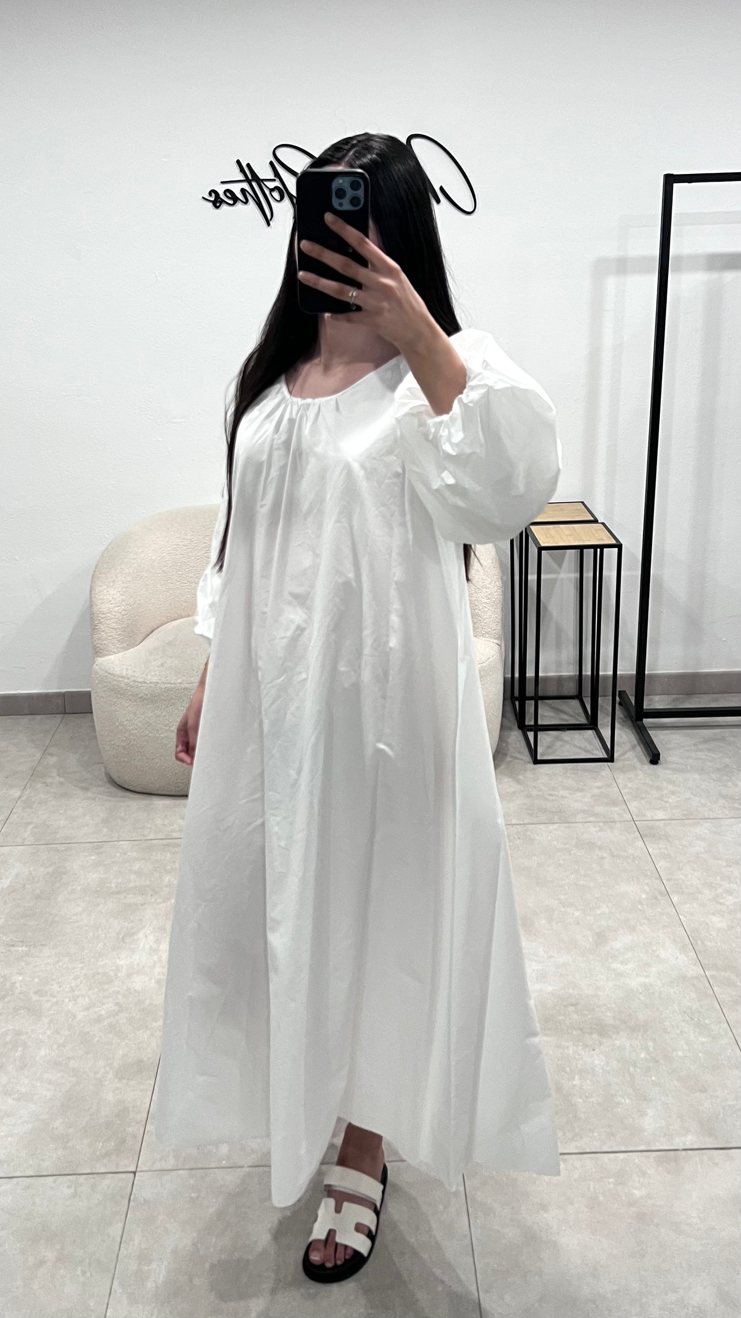 Robe blanche bouffante