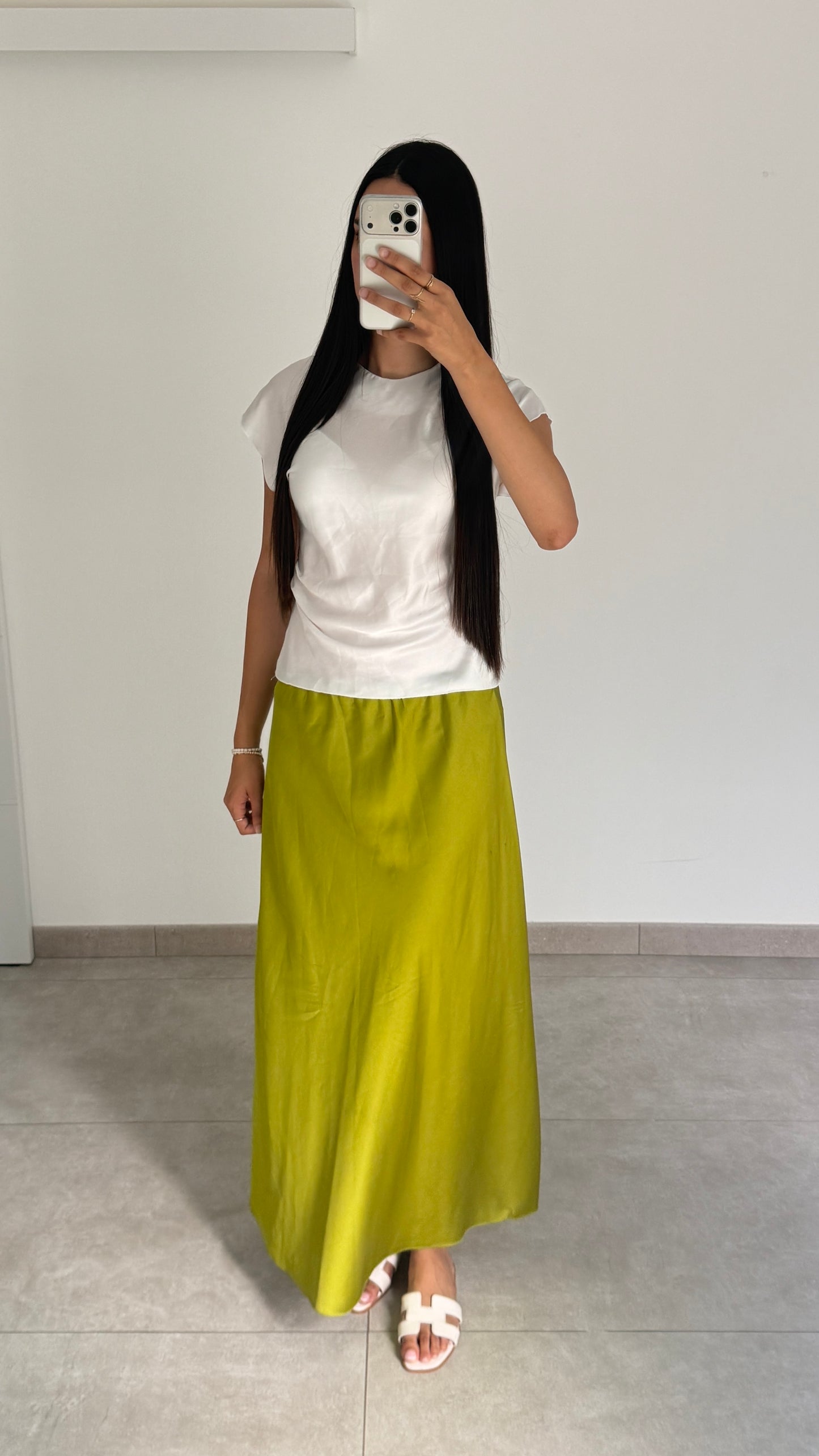 JUPE EN SATIN - VERT PISTACHE