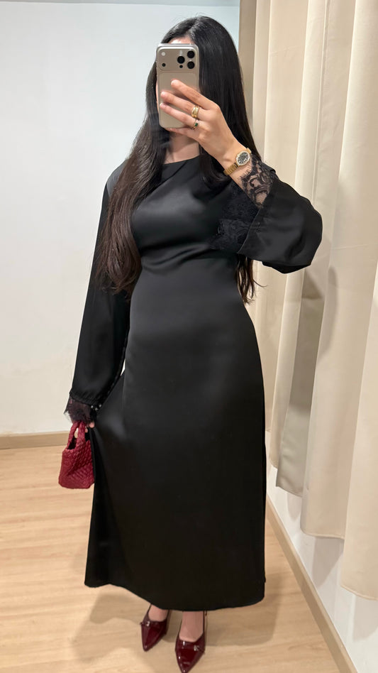 ROBE AVEC MANCHES EN DENTELLE - NOIR