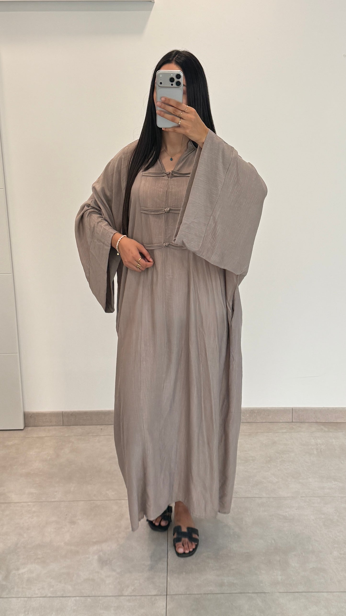 ROBE STYLE ASIATIQUE À BOUTONS - TAUPE