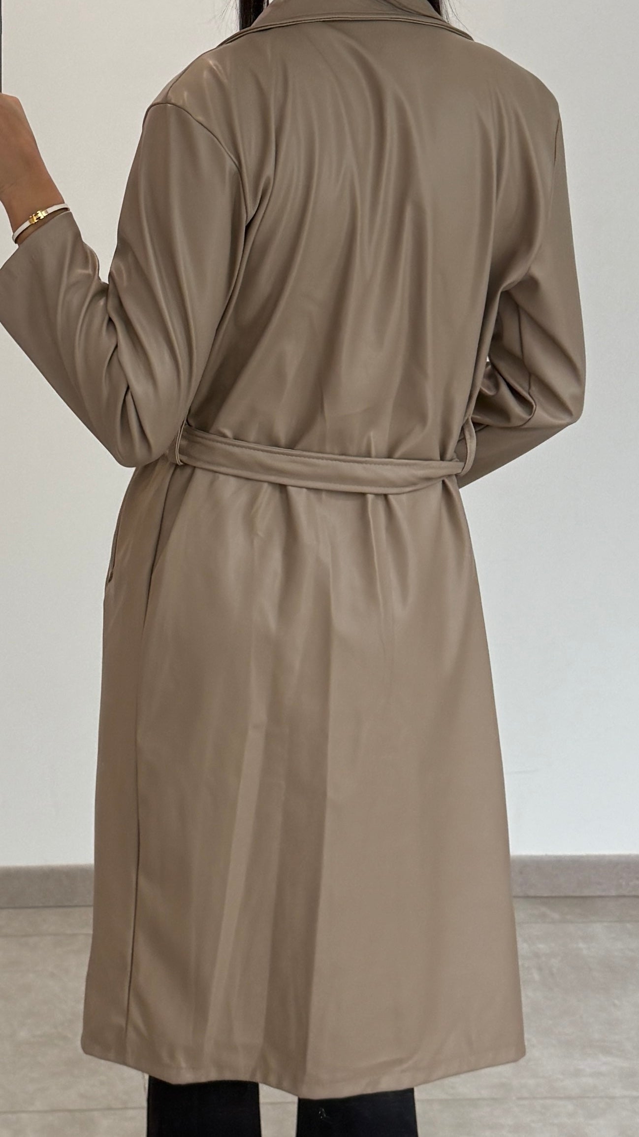 TRENCH EN CUIR - TAUPE