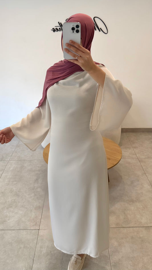 ROBE À LACET AU DOS - BEIGE