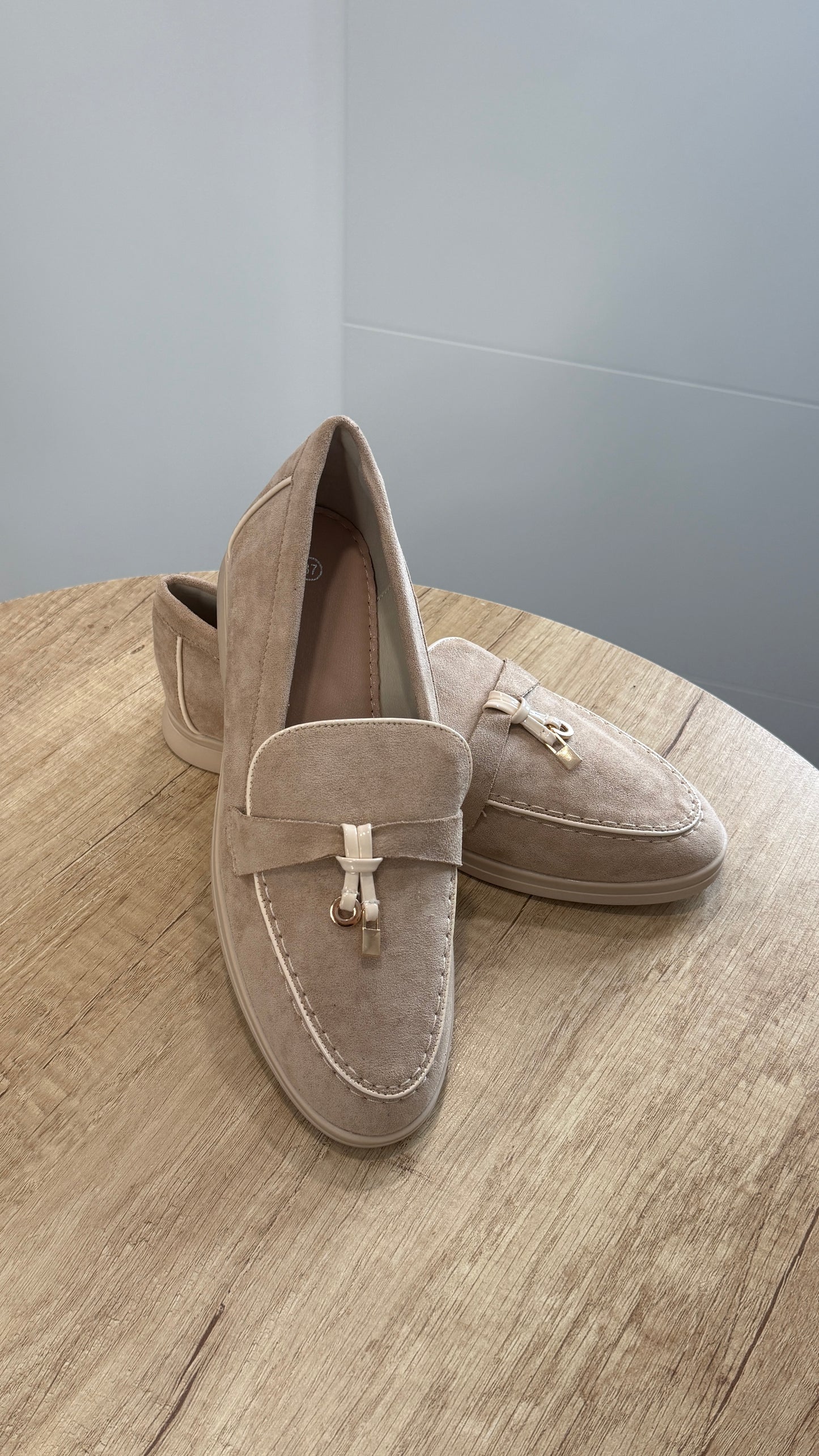MOCASSINS - BEIGE