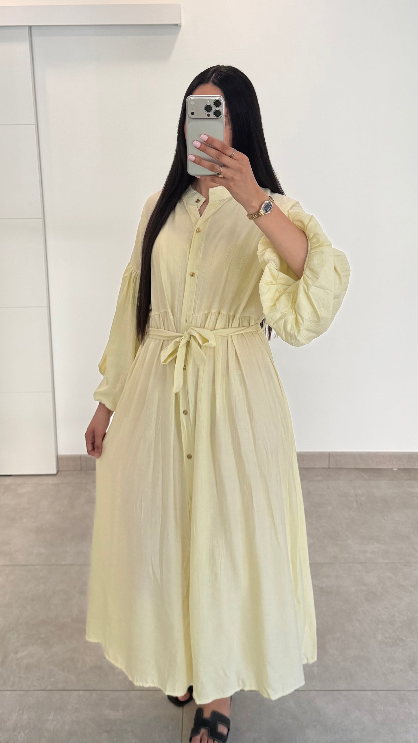 ROBE ÉVASÉE AVEC BOUTON - JAUNE