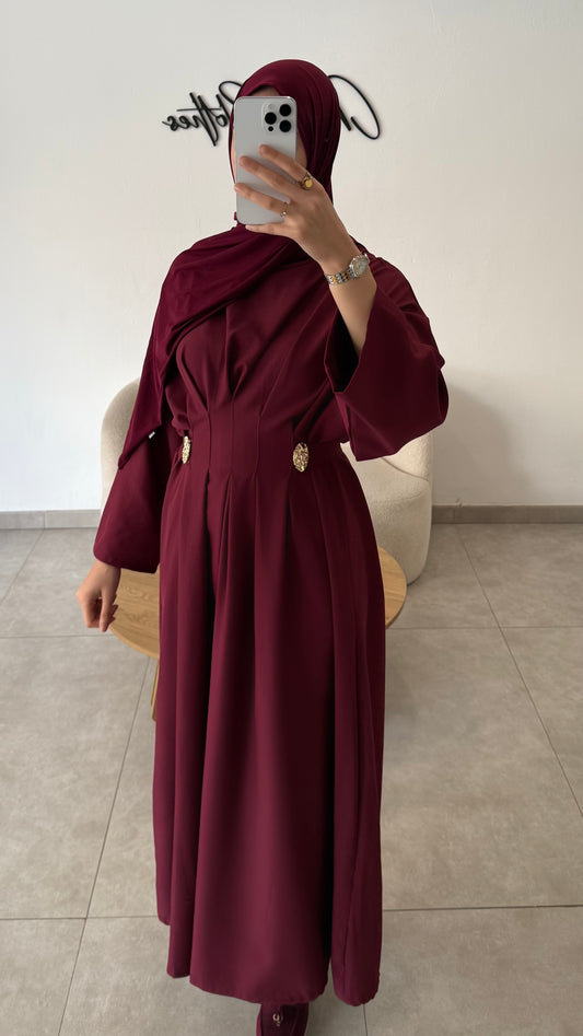 ROBE AVEC BROCHES DORÉ - BORDEAUX