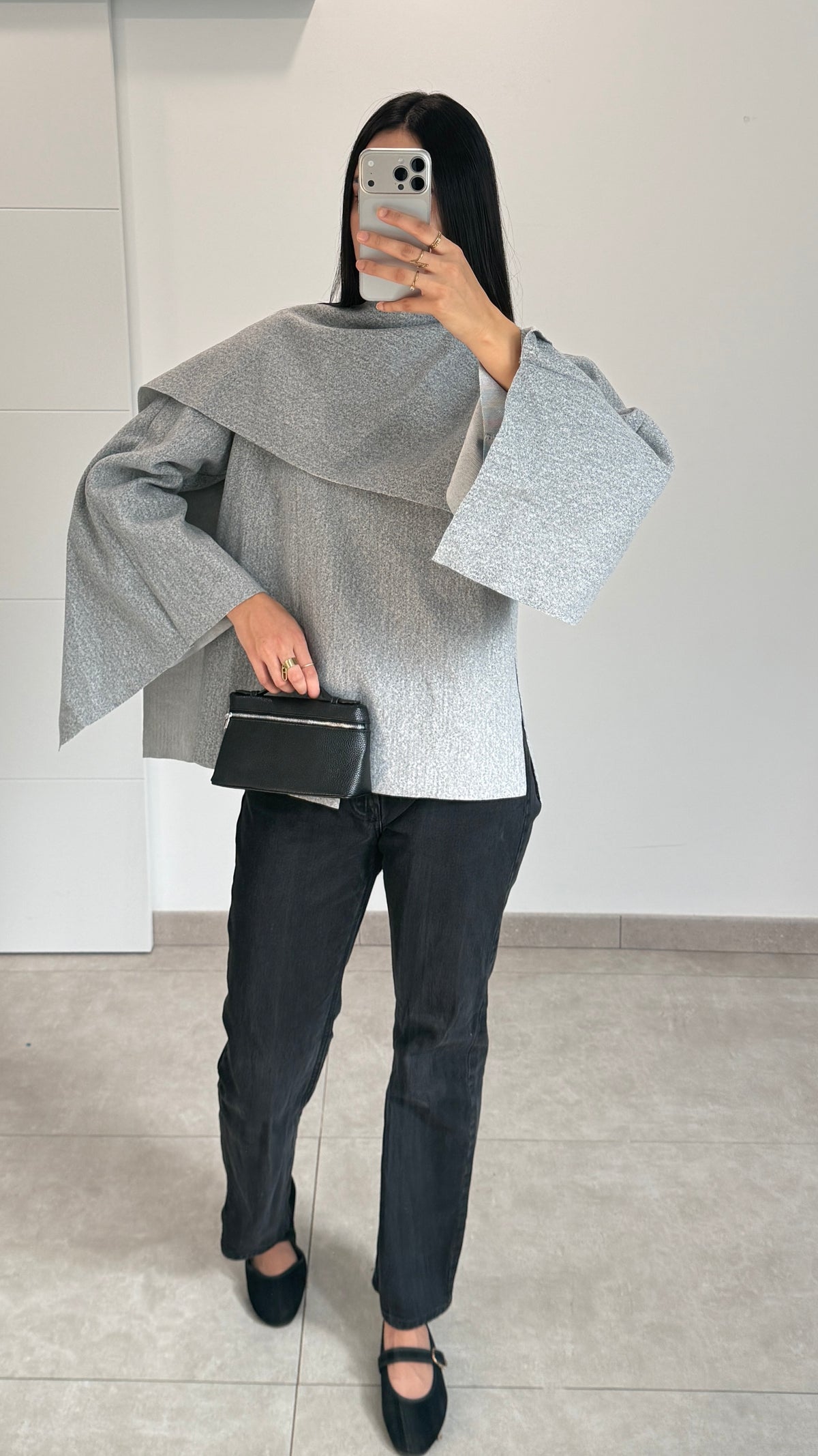 CAPE AVEC ÉCHARPE - GRIS