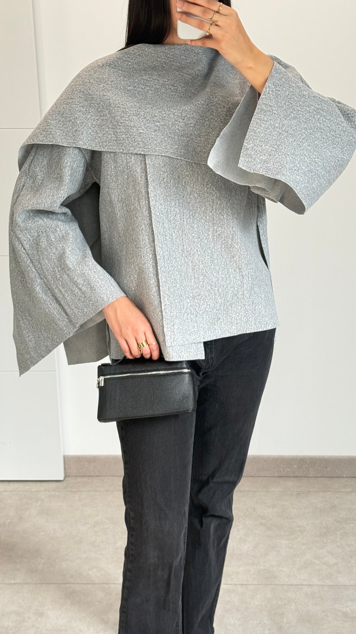 CAPE AVEC ÉCHARPE - GRIS