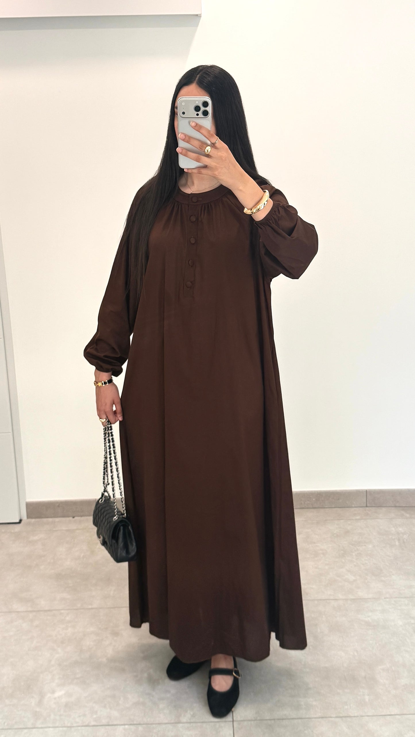 ROBE LONGUE AVEC BOUTONS - MARRON