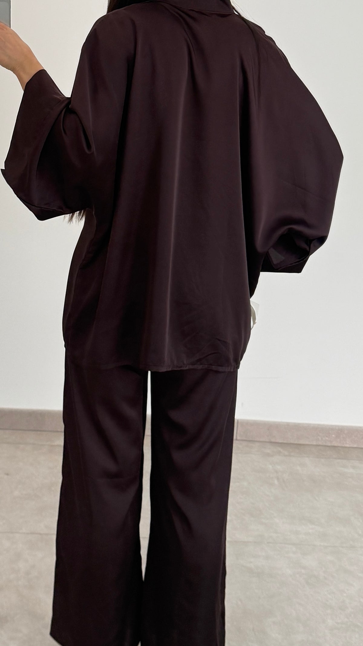 ASIAN-STYLE TIE-FRONT SATIN SET - BROWN
