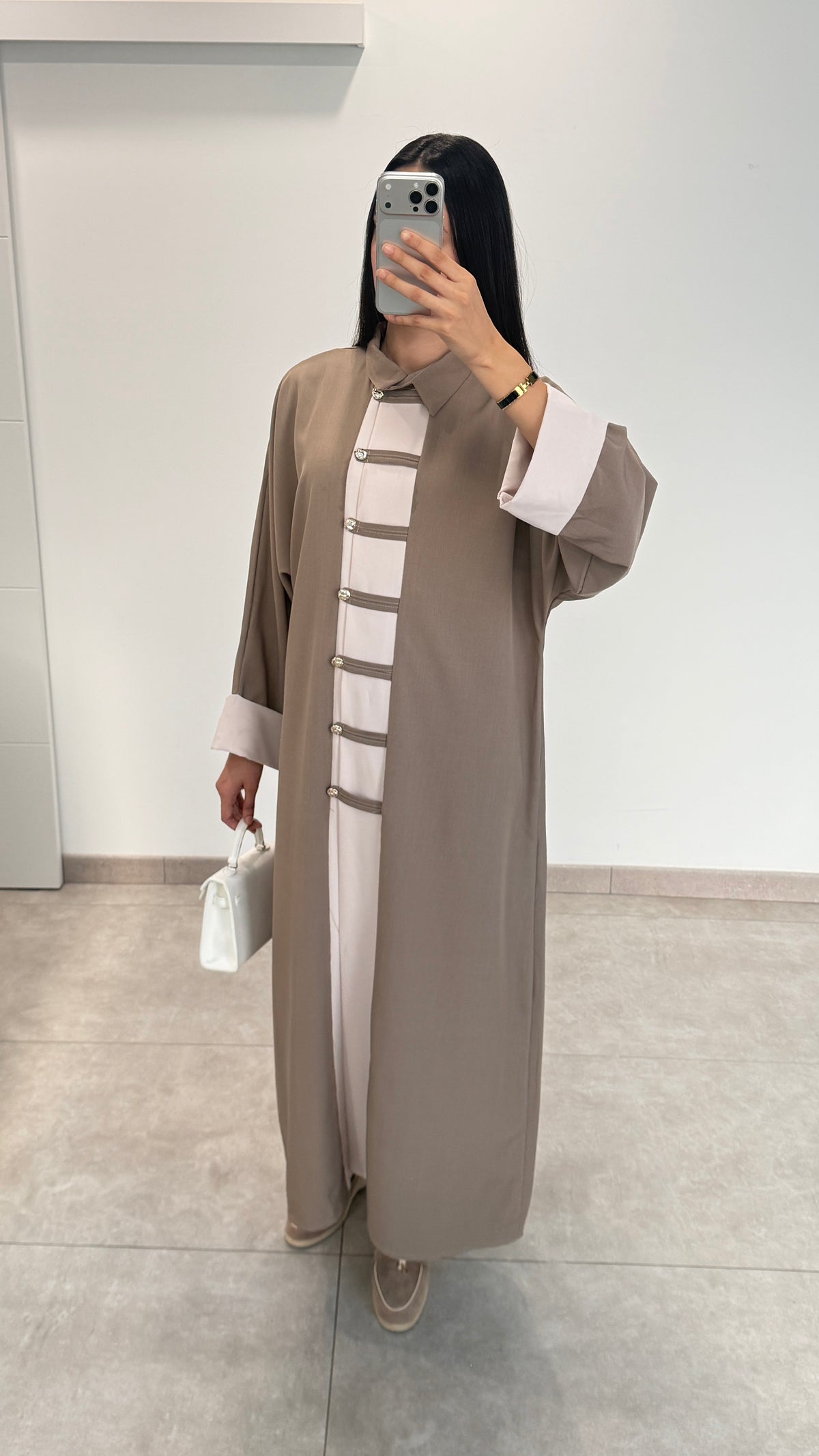 ROBE STYLE MARINIÈRE AVEC BOUTONS - TAUPE