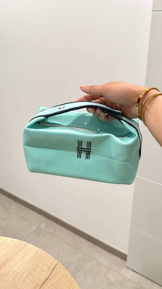 POCHETTE H - BLEU CLAIR