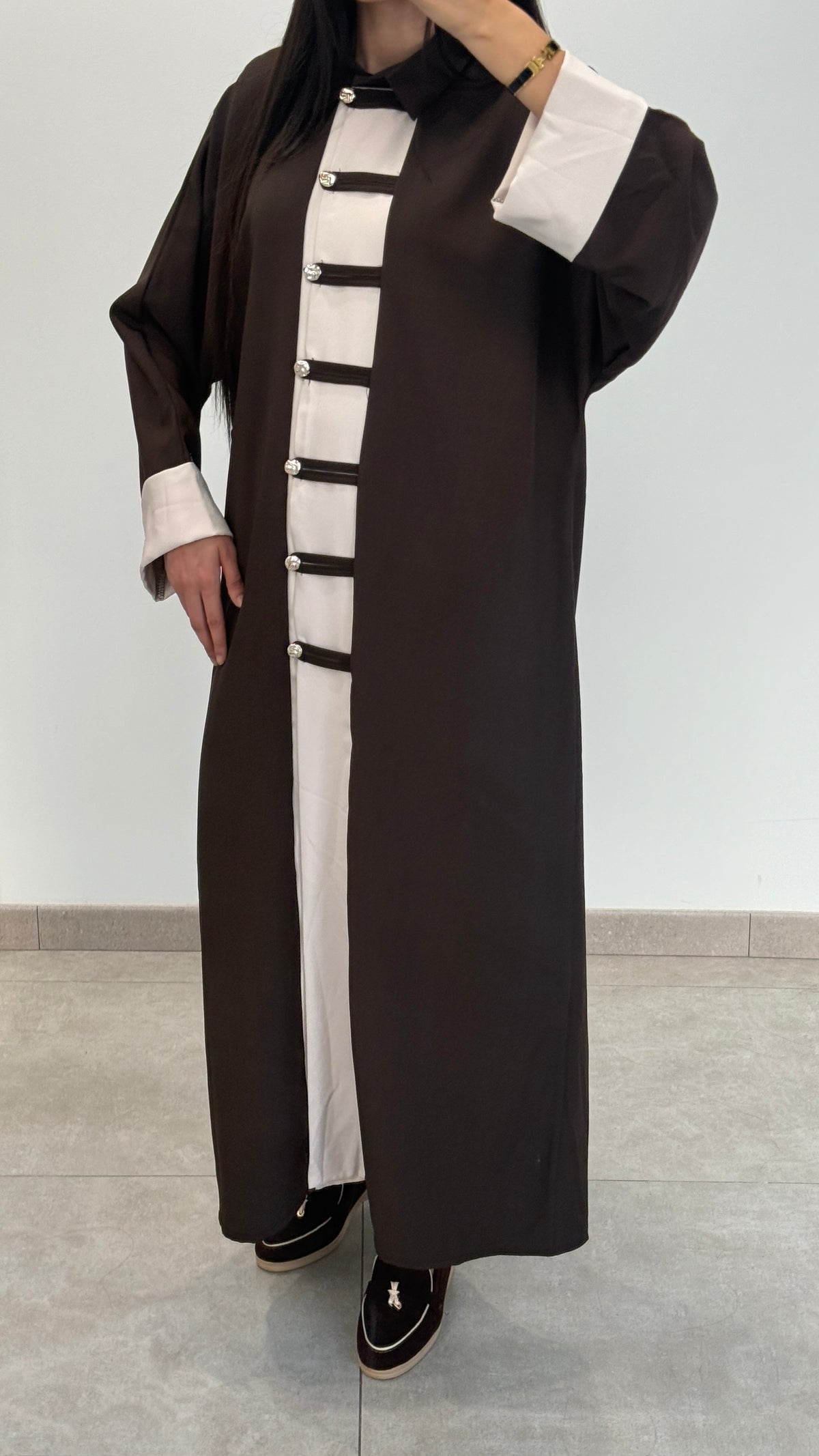 ROBE STYLE MARINIÈRE AVEC BOUTONS - MARRON