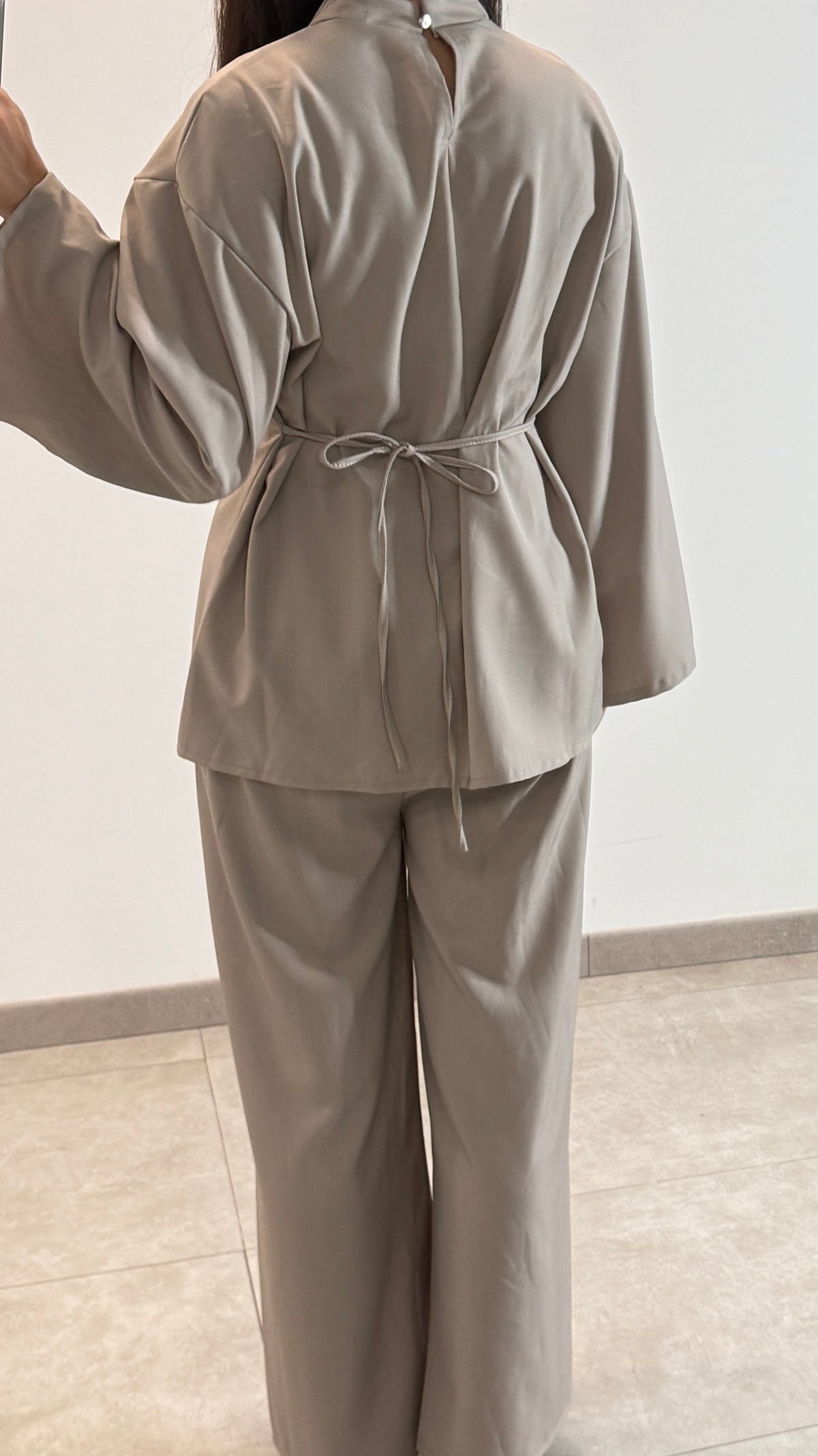 ENSEMBLE PLISSÉ ÉLÉGANT - BEIGE