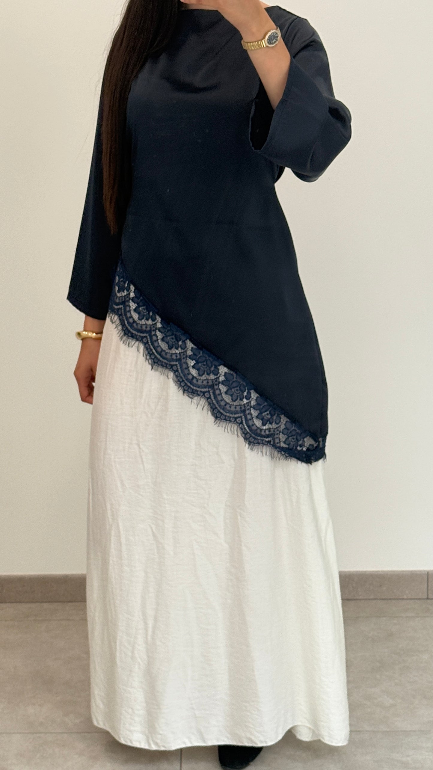 HAUT AVEC DENTELLE - BLEU MARINE