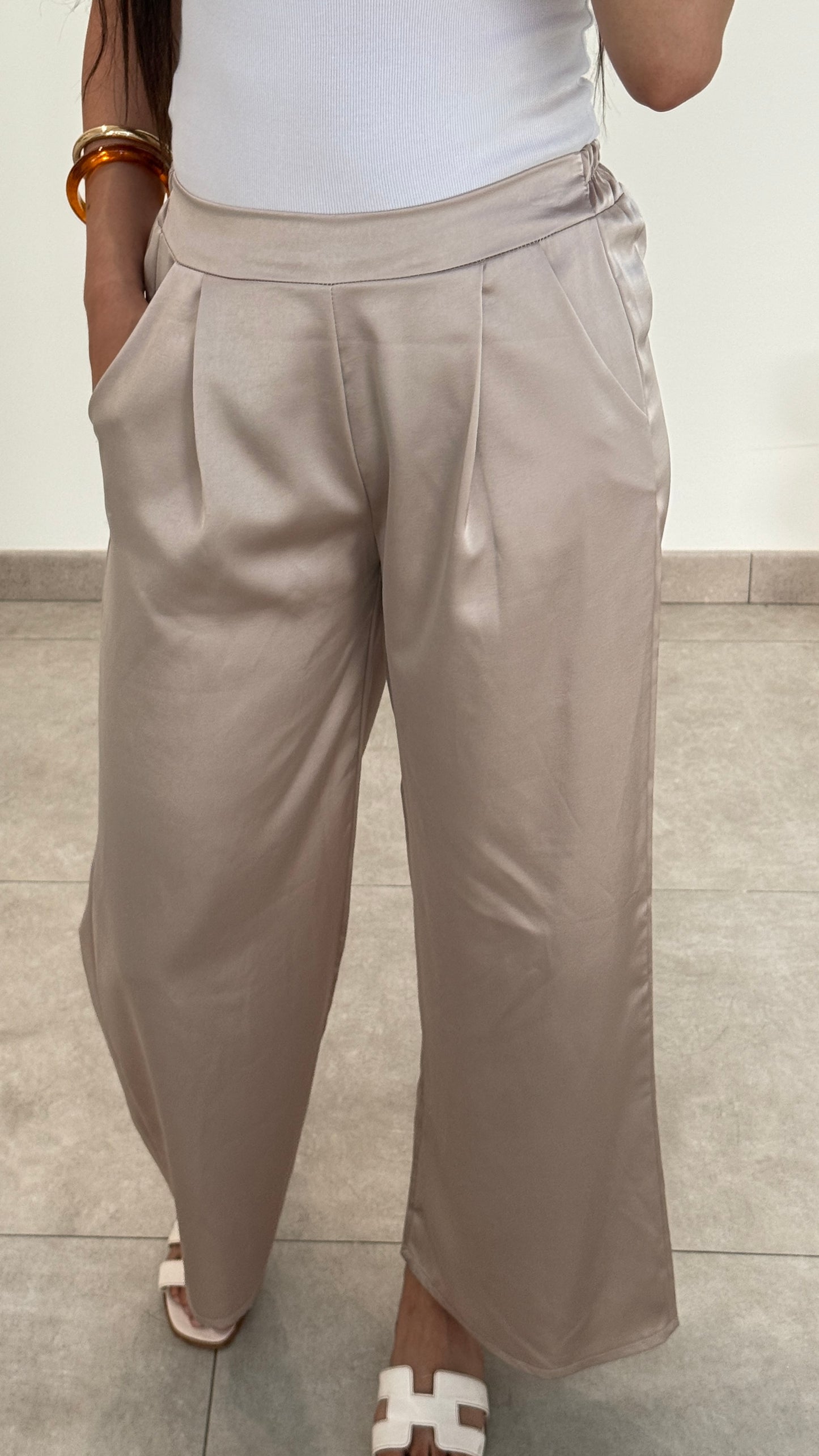 PANTALON EN SATIN - BEIGE