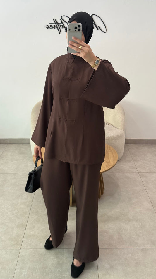 ENSEMBLE AVEC BOUTONS - MARRON
